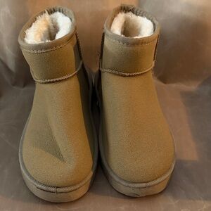 Cozy Tan Ankle Boots